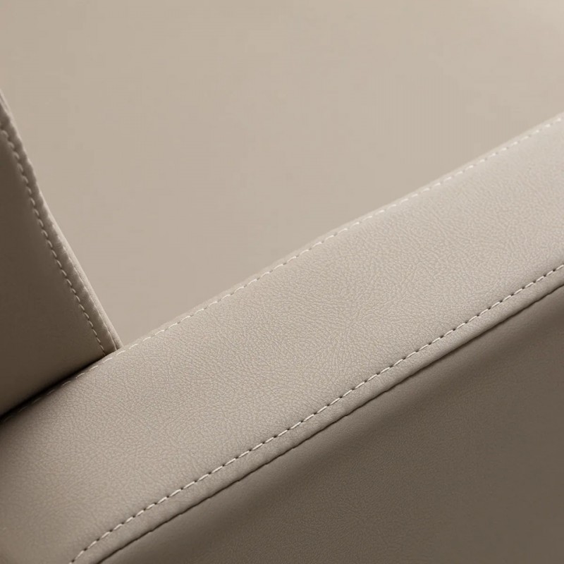 kappersstoel grijsbeige met zwarte voet kappersstoel grijsbeige met zwarte voet